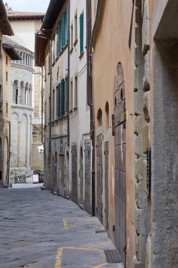 Pietraserena Arezzo Bagian luar foto